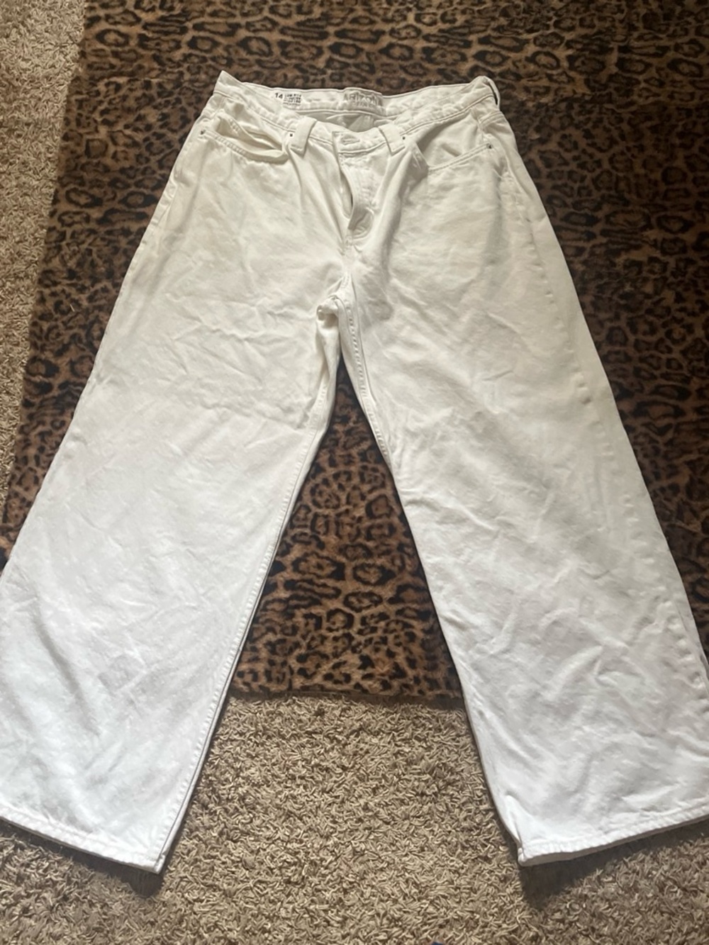 Women’s White Straight-Leg Pants